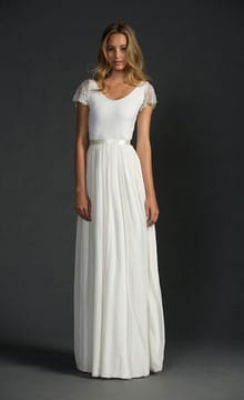 Свадебное платье простого кроя