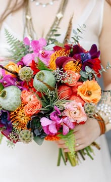 Букет невесты из полевых цветов: простота и изящество