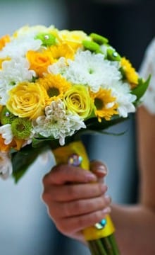 Тонкости оформления свадебного букета из хризантем