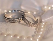 Что можно подарить на серебряную свадьбу