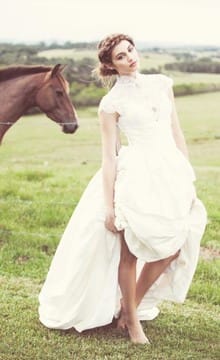 Естественная красота свадебного платья в стиле рустик