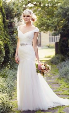 Естественная красота свадебного платья в стиле рустик