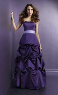 Идеи фасонов фиолетовых платьев для подружек невесты