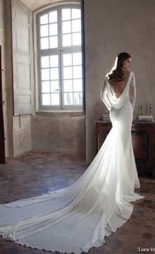 Особенности свадебных платьев с длинным шлейфом