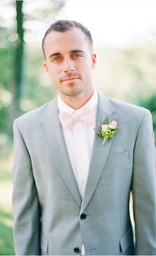 Выбираем серый свадебный костюм для жениха