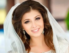 Примеры простых свадебных причесок на длинные и средние волосы