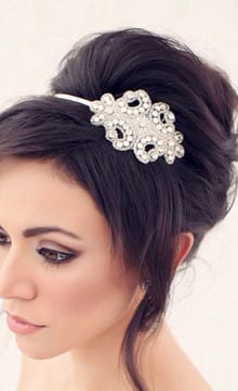 Прическа  пучок для невесты: варианты волос разной длины