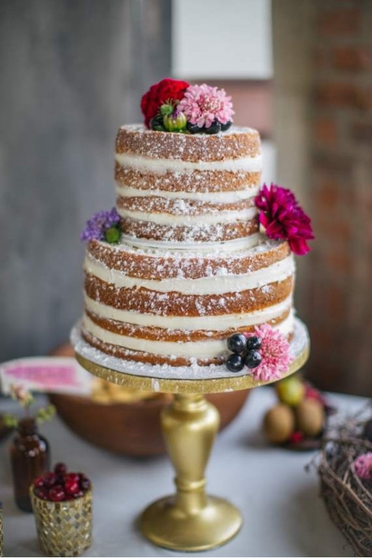 Особенности оформления свадебного торта в стиле рустик