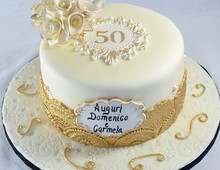 Торт в подарок юбилярам на золотую свадьбу