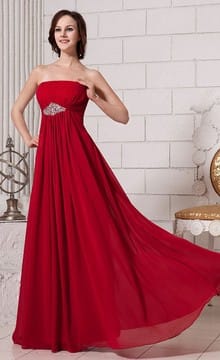 Красное платье невесты: новшество или традиция?