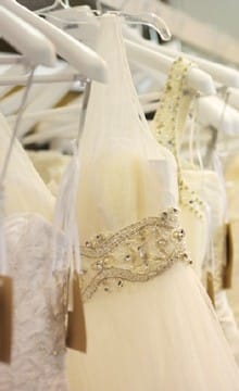 Как выгодно продать свадебное платье