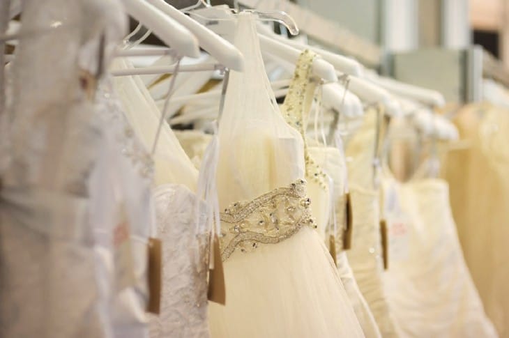 Как выгодно продать свадебное платье