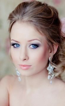 Свадебный макияж для голубых глаз: шесть секретов успешного образа