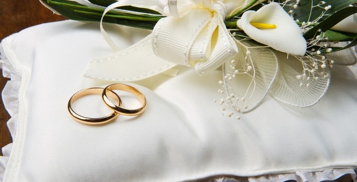 16 лет вместе: какая свадьба, что подарить